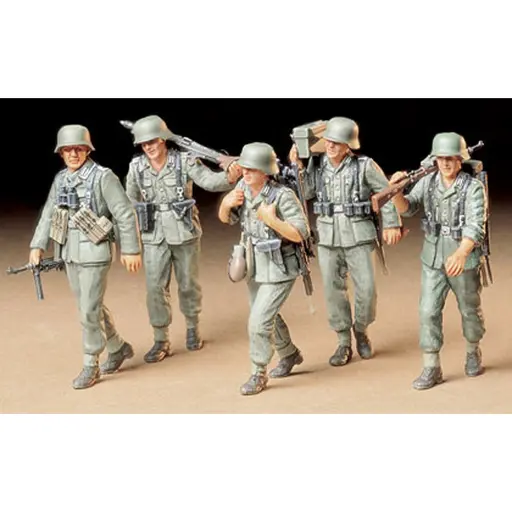 Soldat Allemand WWII Résine 1:35 Lot 8 Figurines En Résine Soldat Allemand Ww2 Non Peinte Figurine 1/35 Non Peinte